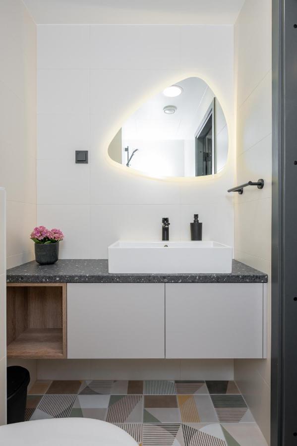 Rare Apartments - Self Check-In Miniapartments Tartu Extérieur photo